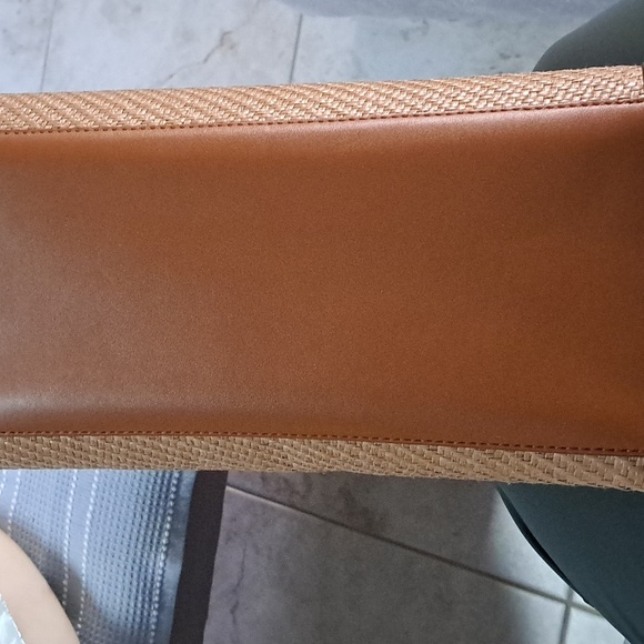 Michaels Kors Handbag NEW - Picture 5 of 9